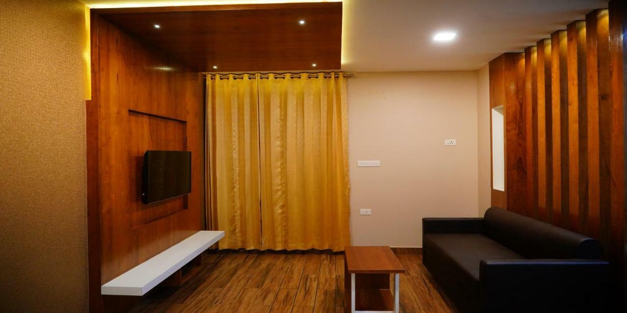 Nextel Inn, Calicut Экстерьер фото